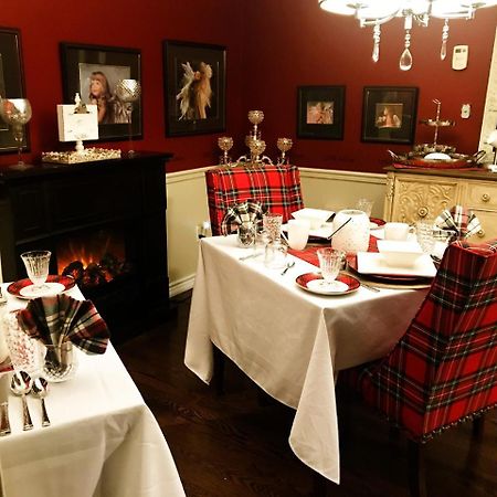 The Tartan House Bed & Breakfast Ajax Esterno foto
