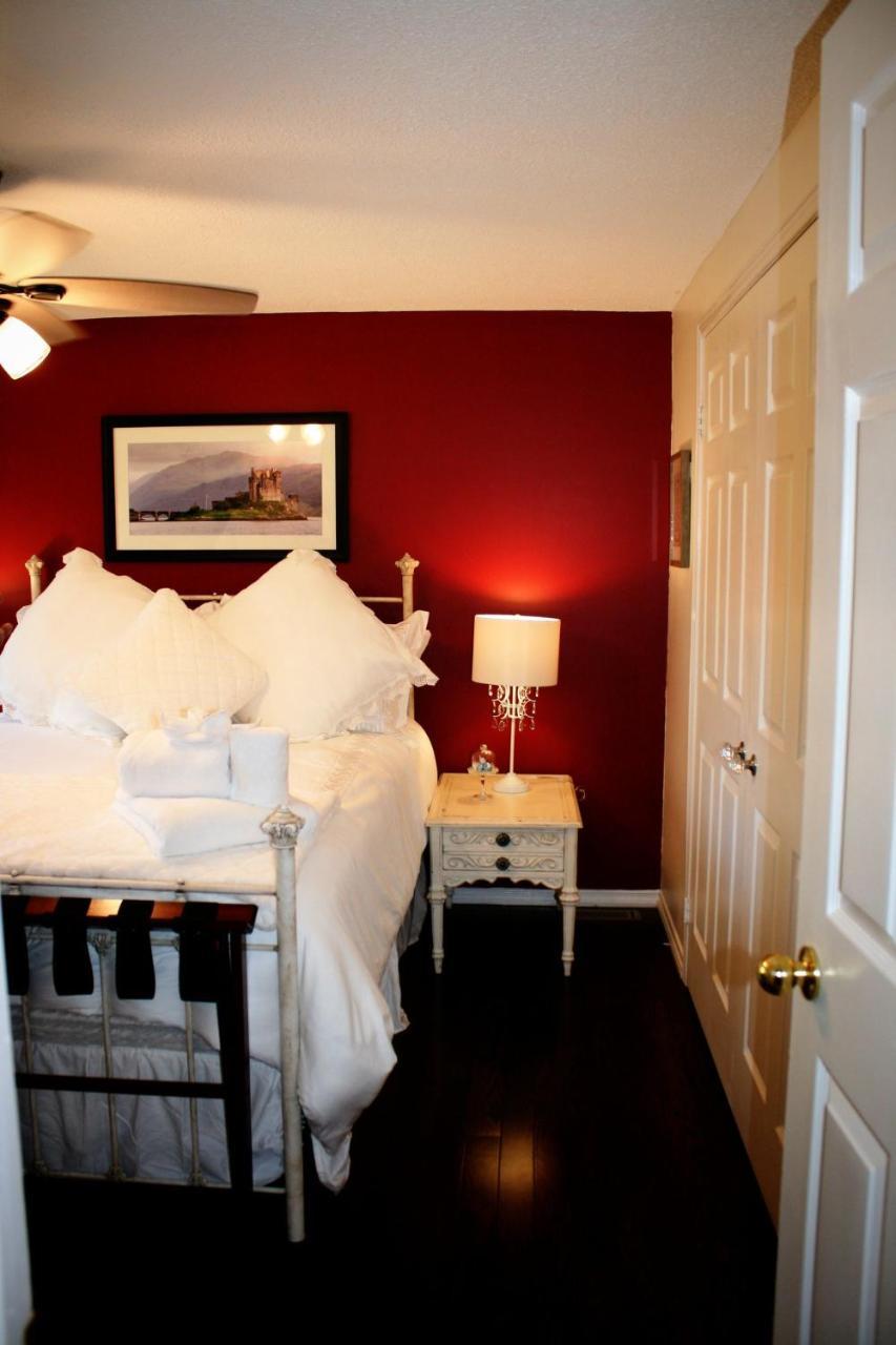 The Tartan House Bed & Breakfast Ajax Esterno foto